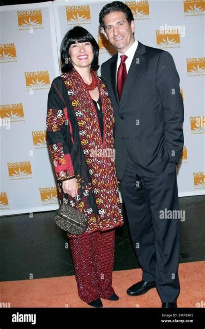 Amanpour's Husband: Unveiling The Man Behind The Award-winning Journalist