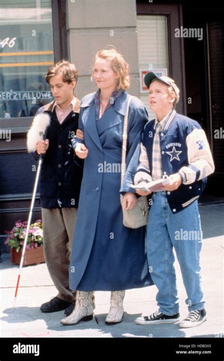 Cybill Shepherd's Journey Through Love: A Look At Her Relationships