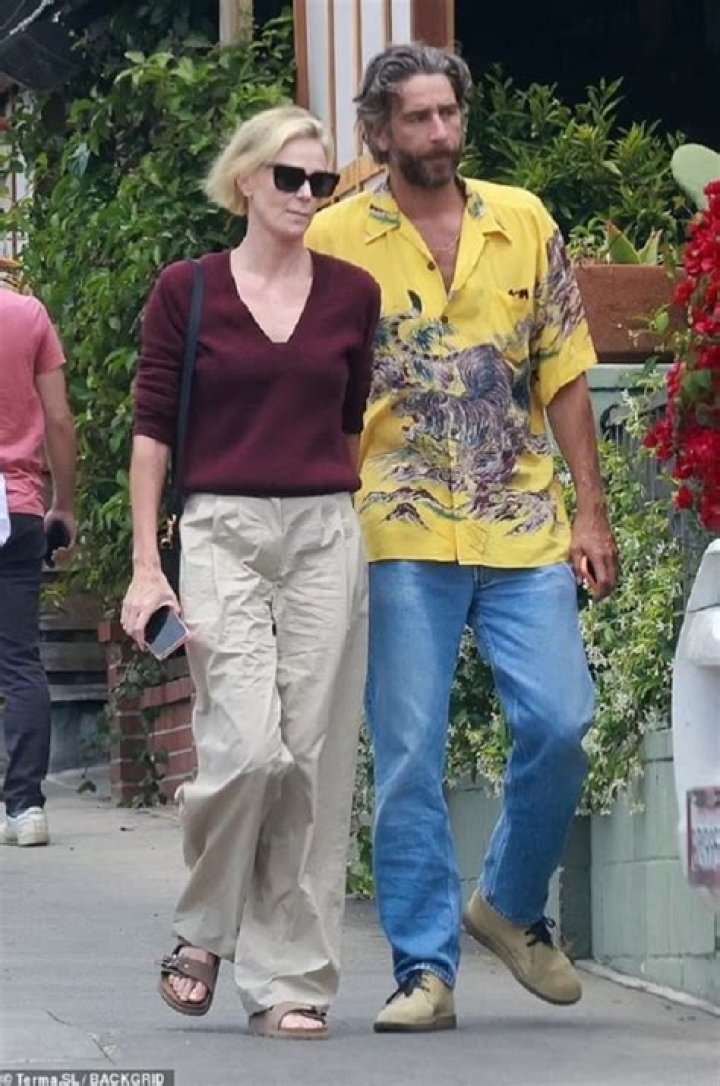 Exploring Charlize Theron's Partners: A Journey Through Love And Relationships