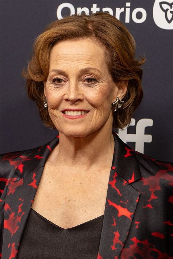 Exploring The Intriguing World Of Sigourney Weaver's Relationships