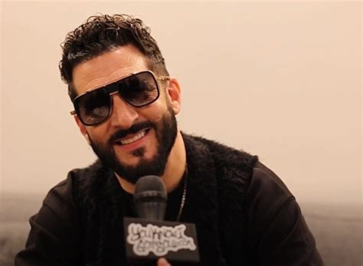 Exploring The Roots And Influence Of Jon B: The Ethnicity Of The Singer
