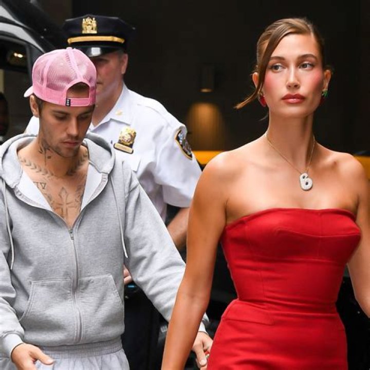 Hailey Bieber's Net Worth Revealed: A Comprehensive Overview