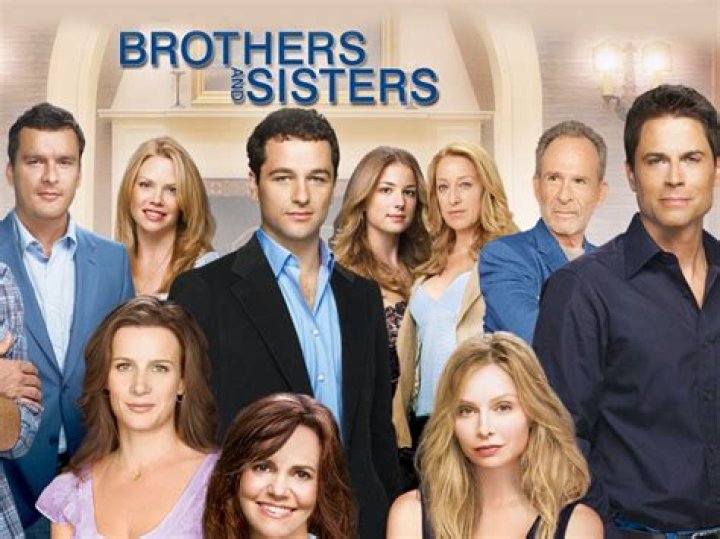 How Many Brothers And Sisters Does Jonathan Knight Have?