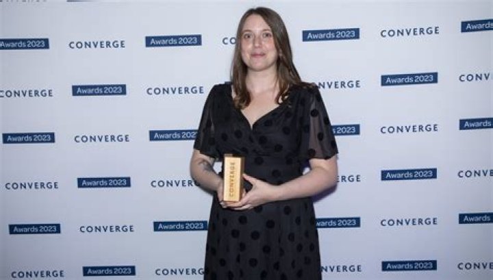 Laura Ripley: An Expert In [Topic]