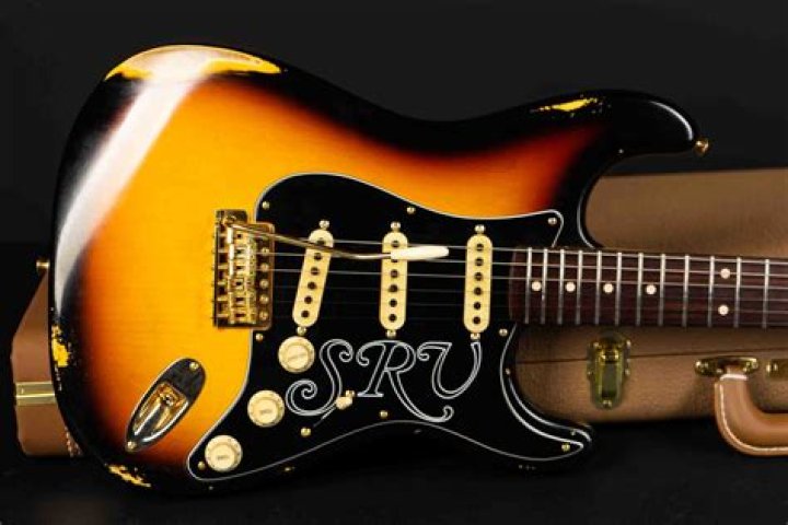 Lowell Hicks: Master Of The Guitar