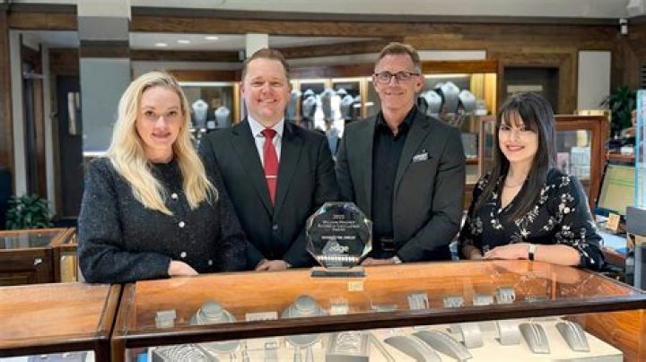 Meet The Renowned Jeweler: EJ Kahn Jr.