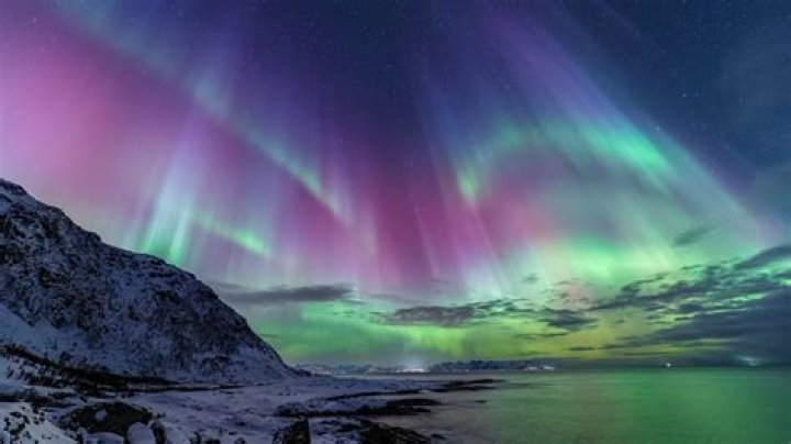 Northern Lights At Aurora Castillo: A Cosmic Spectacle