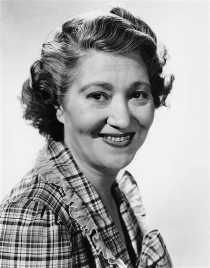 Renowned Hollywood Actress Fay Bainter: A Legacy Of Enduring Performances