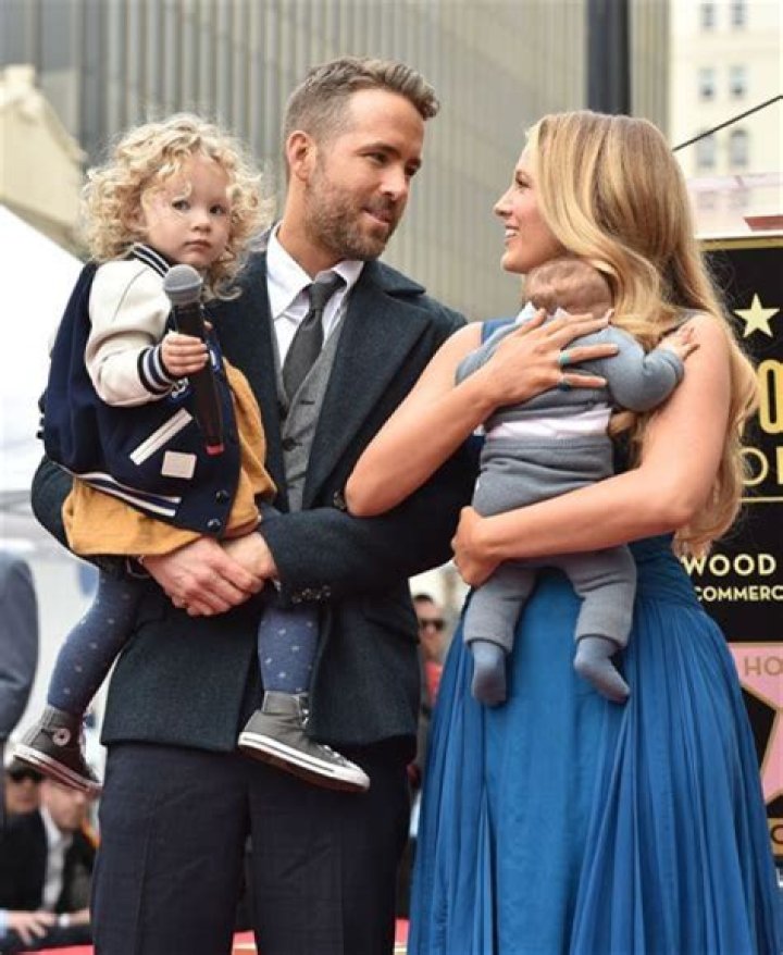 Ryan Reynolds' Gender Identity: Unveiling The Truth