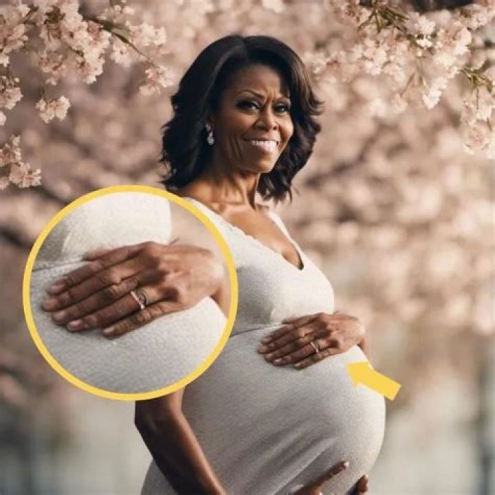 Stunning Photos Of Michelle Obama During Her Pregnancy