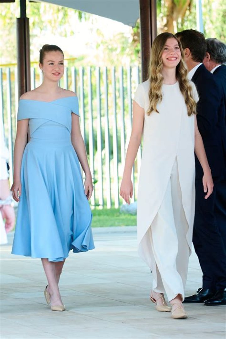 **The Enigmatic Connection Of Leonor Et Gavi**