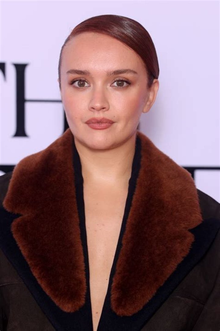 Unveiling Olivia Cooke's Love Life: A Peek Into Her Relationship Status