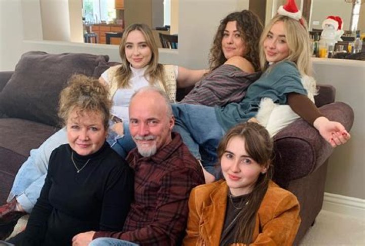 Unveiling The Roots: The Parents Of Sabrina Carpenter