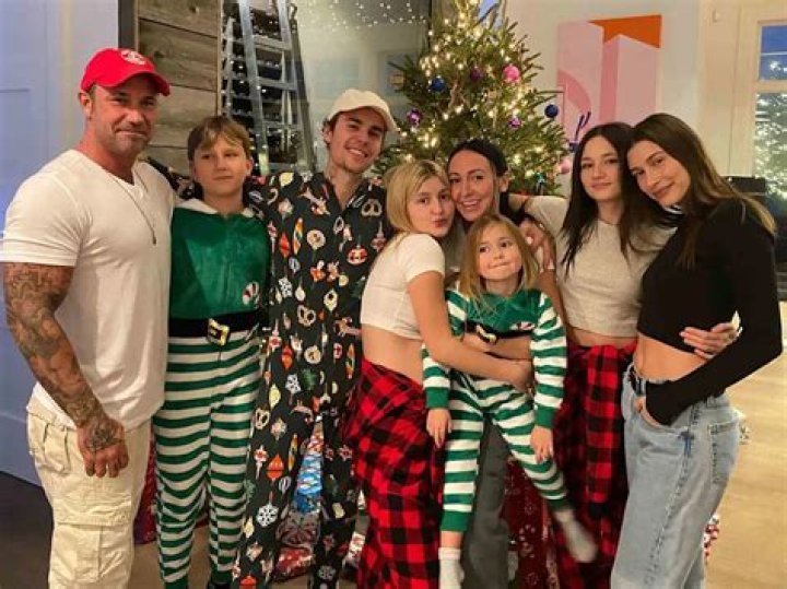 Unveiling The World Of Justin Bieber's Siblings
