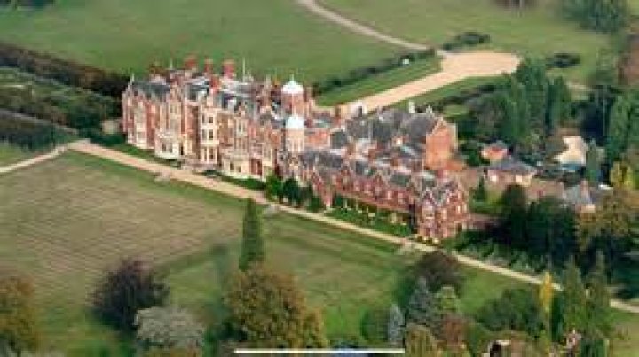 Where Is Barron's Current Residence: A Comprehensive Guide